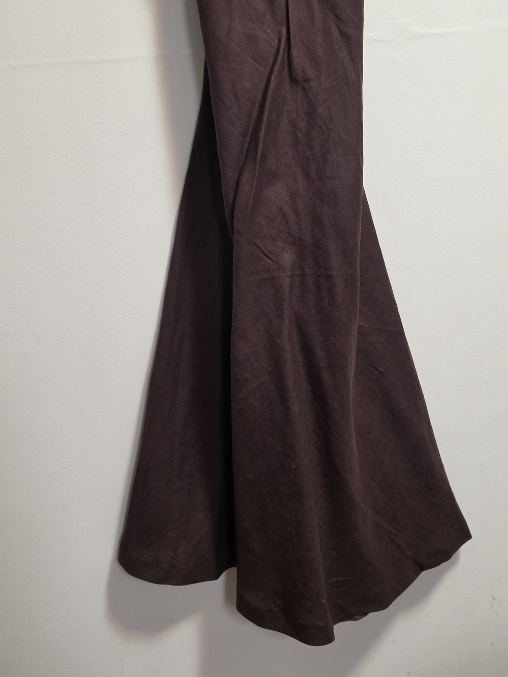 Ever New 100% Linen Dark Chocolate Brown Cross-Back Maxi Dress - Picture 4 of 11